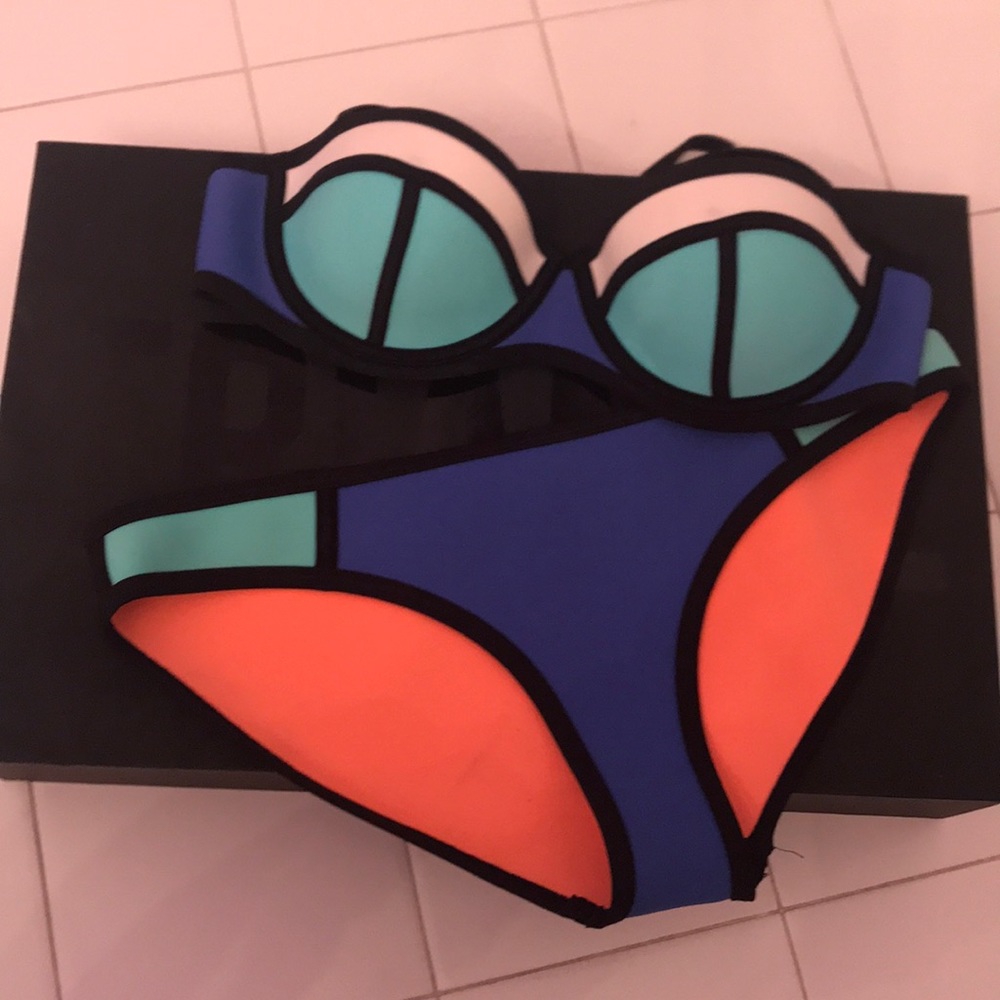 Poppy Sea Spritz Triangl Bikini. Top: xs Bottom: s